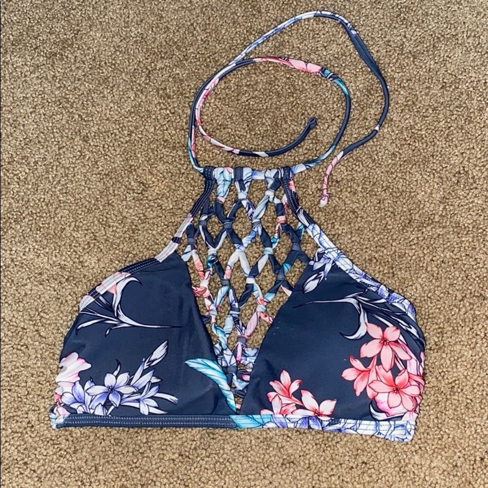 Bikini top